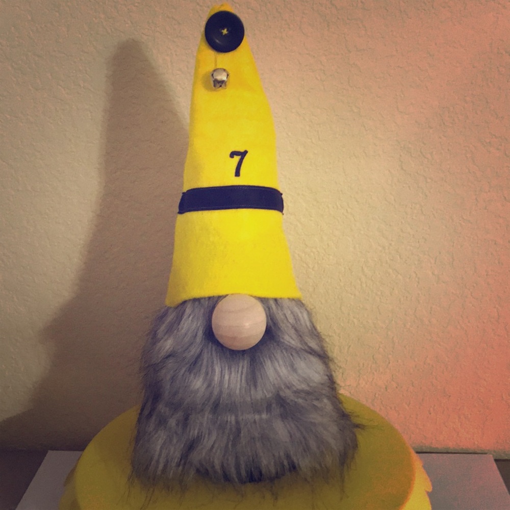 Gnome Steelers Theme